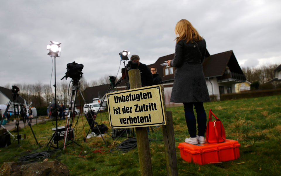 οι-επιπόλαιες-κρίσεις-των-μέσων-και-η-π-2076447