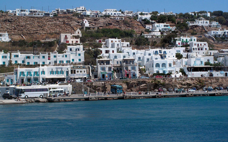 ποιοι-ξένοι-αγοράζουν-εξοχικά-σπίτια-2076678