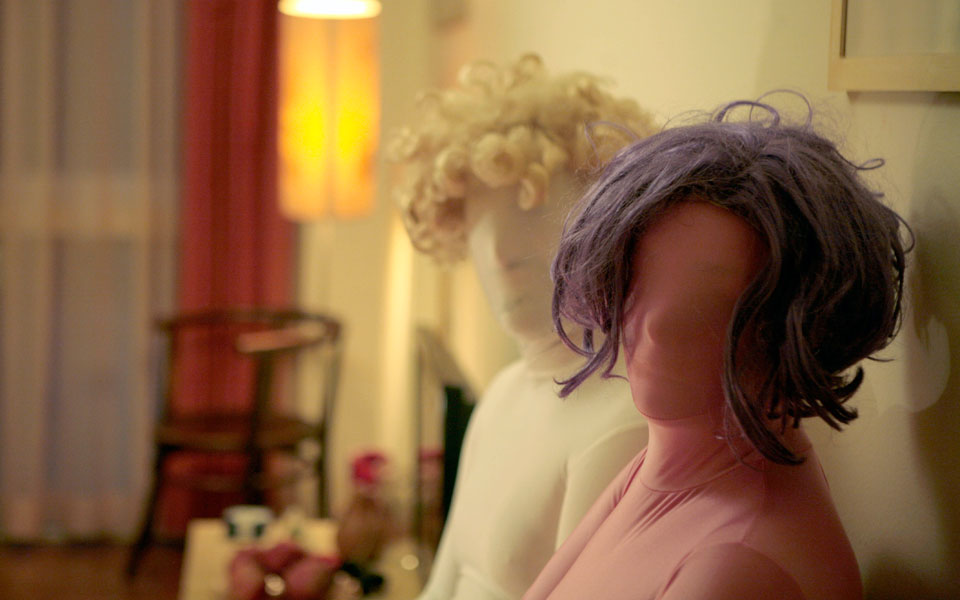 η-σπαρακτική-ζωή-εν-οίκω-2077252