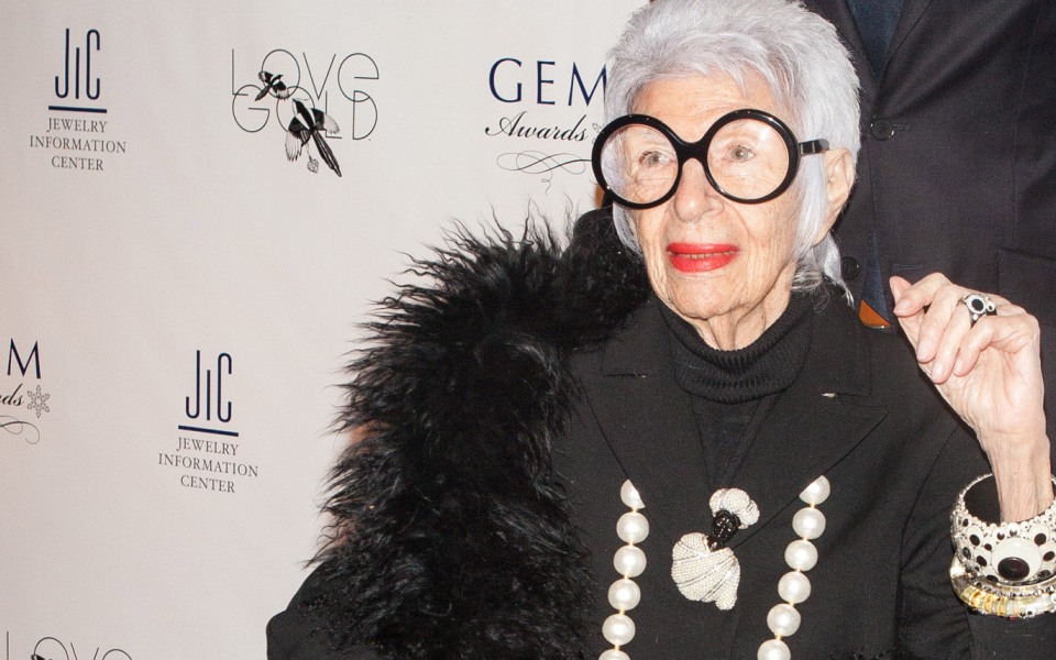 αιρις-απφελ-εφυγε-από-τη-ζωή-η-επιδραστ-2080723