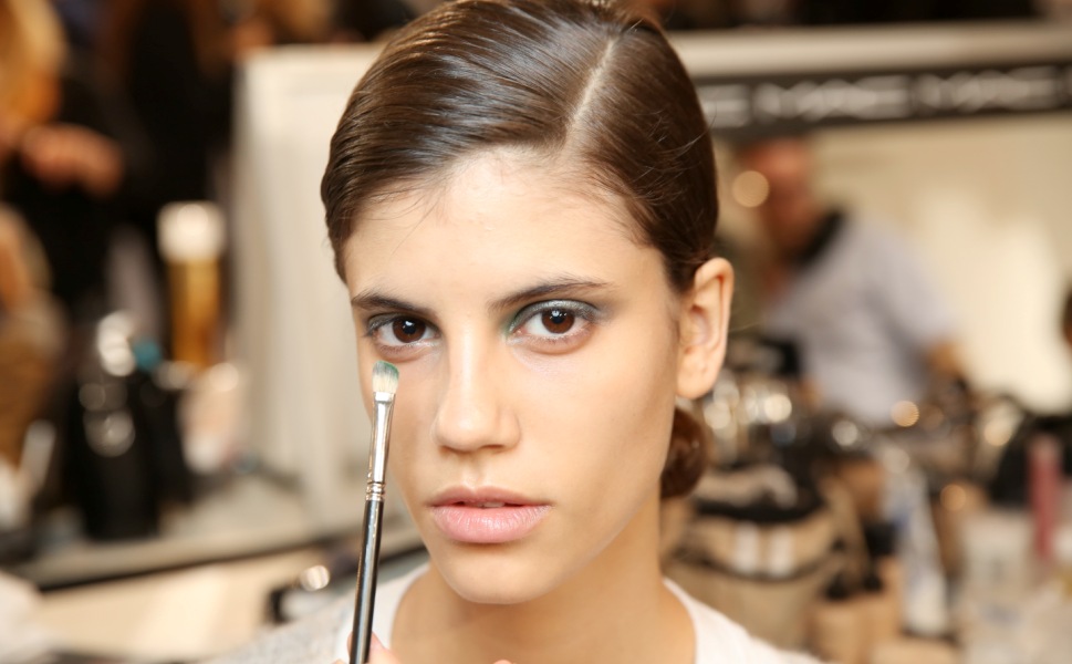 μήπως-φοράτε-ληγμένα-καλλυντικά-2078265