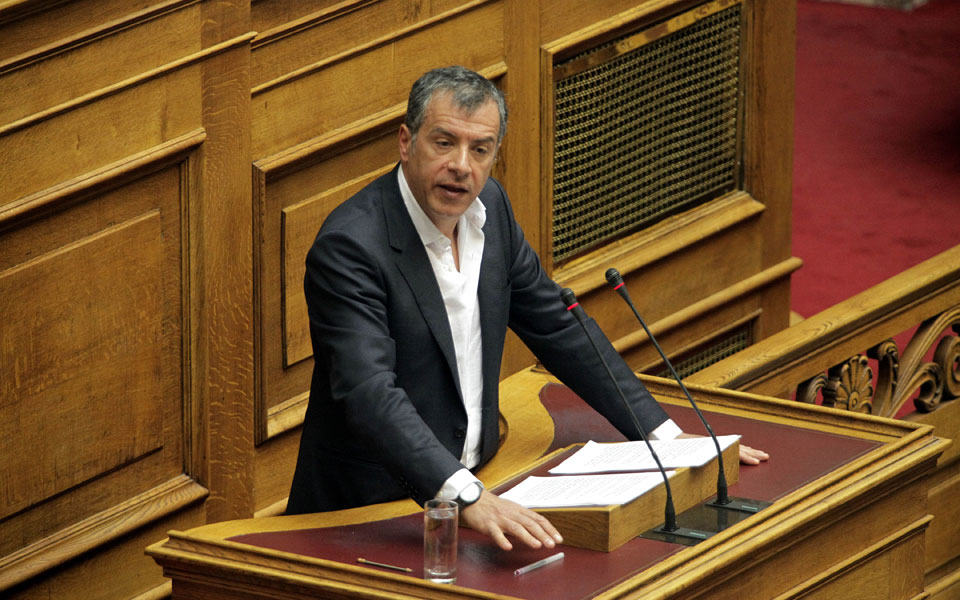 στ-θεοδωράκης-επιτέλους-κυβερνήστε-2078606