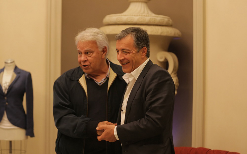 με-θαπατέρο-γκονζάλες-ο-στ-θεοδωράκης-2080221