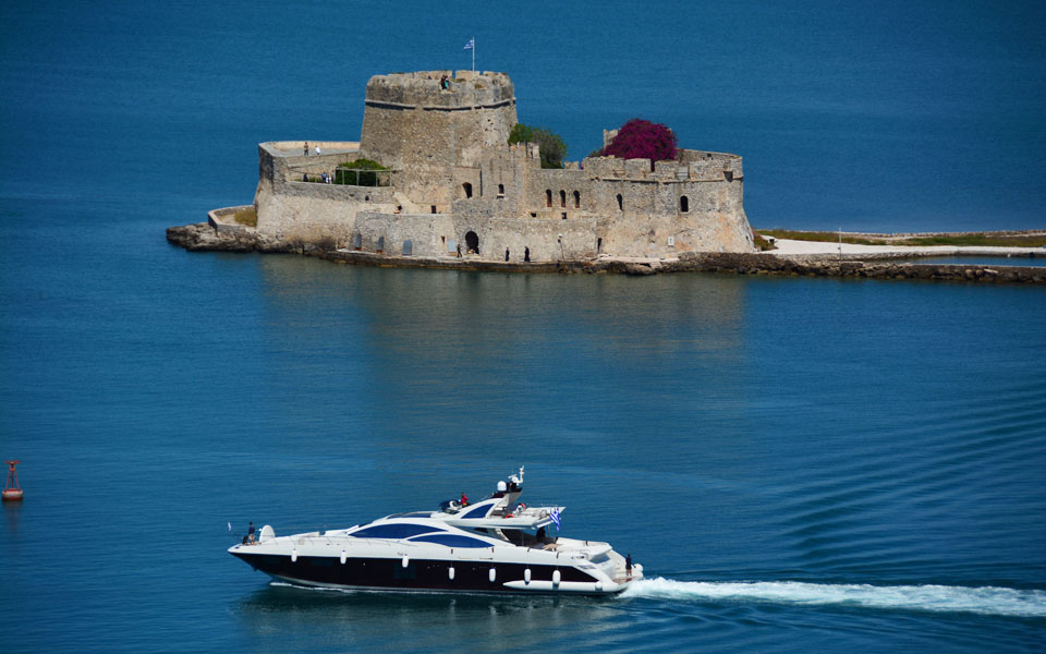 ενισχύθηκαν-κατά-10-οι-ναυλώσεις-επαγγε-2078398