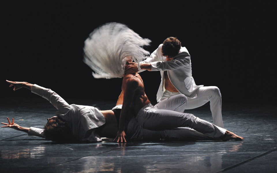 χορός-για-τον-έρωτα-μιας-κοπέλας-που-κα-2077984