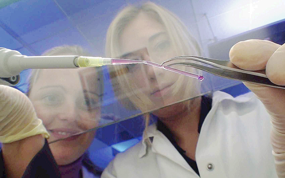 μπάι-πας-καρδιάς-με-τεχνητά-αιμοφόρα-α-2082339