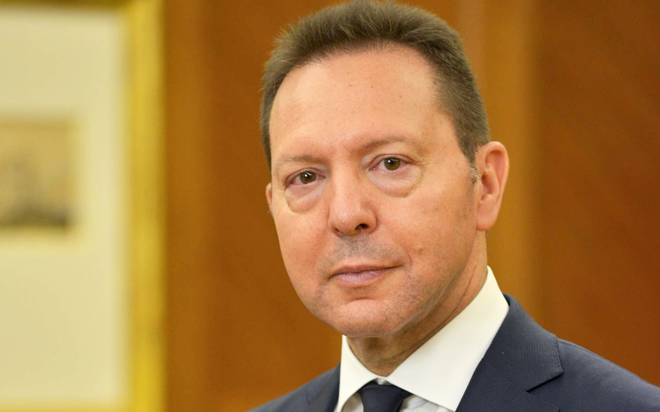 ποιος-παρεκκλίνει-από-την-εθνική-γραμ-2082326