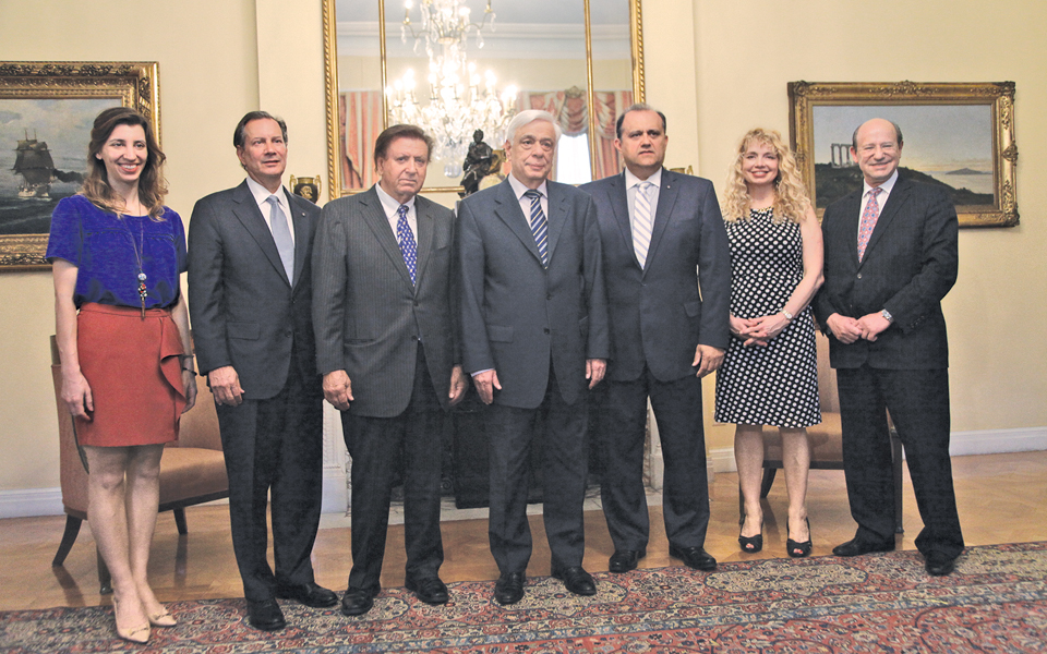 σε-εγκάρδιο-κλίμα-και-με-καίριες-επιση-2085322