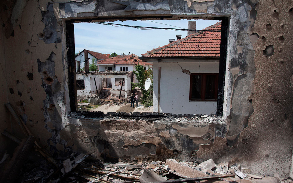 οι-πληγές-στο-κουμάνοβο-είναι-ανοιχτέ-2083550