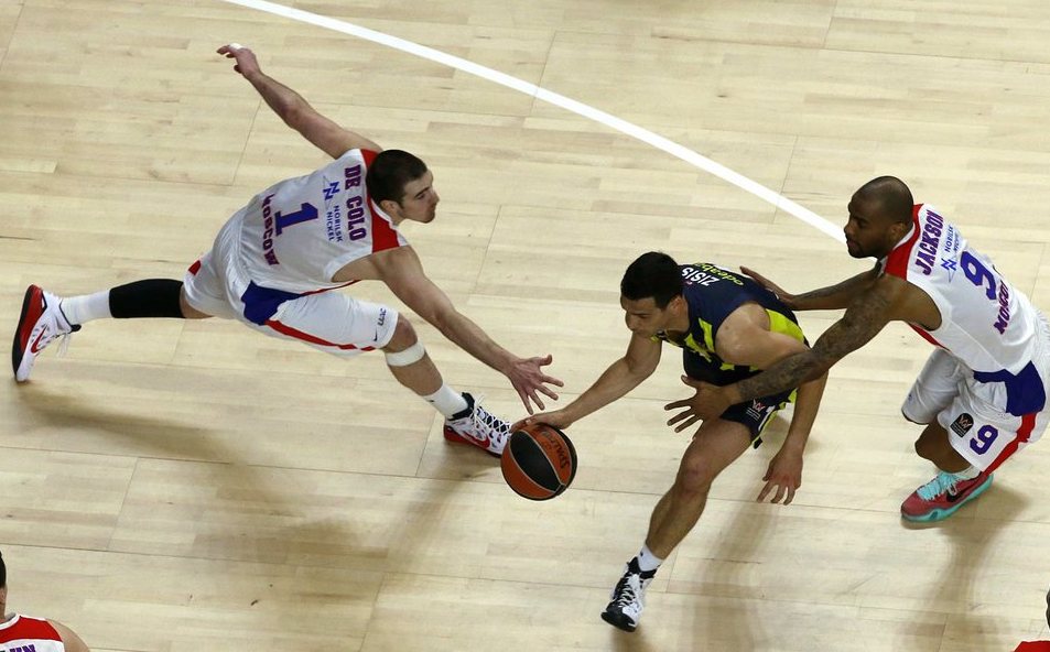 τρίτη-στο-f4-η-τσσκα-κέρδισε-με-86-80-την-φενε-2083625