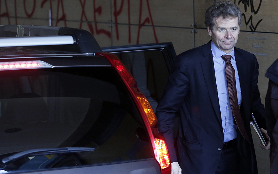 οι-financial-times-επιβεβαιώνουν-την-επιστολή-τσίπ-2083695