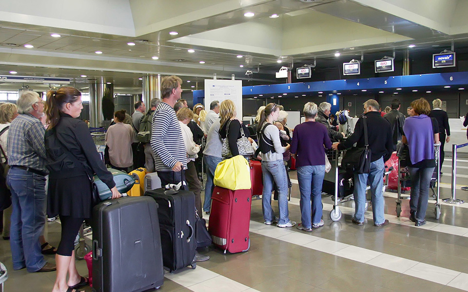 οδηγοί-λεωφορείων-απέκλεισαν-το-αερο-2083484