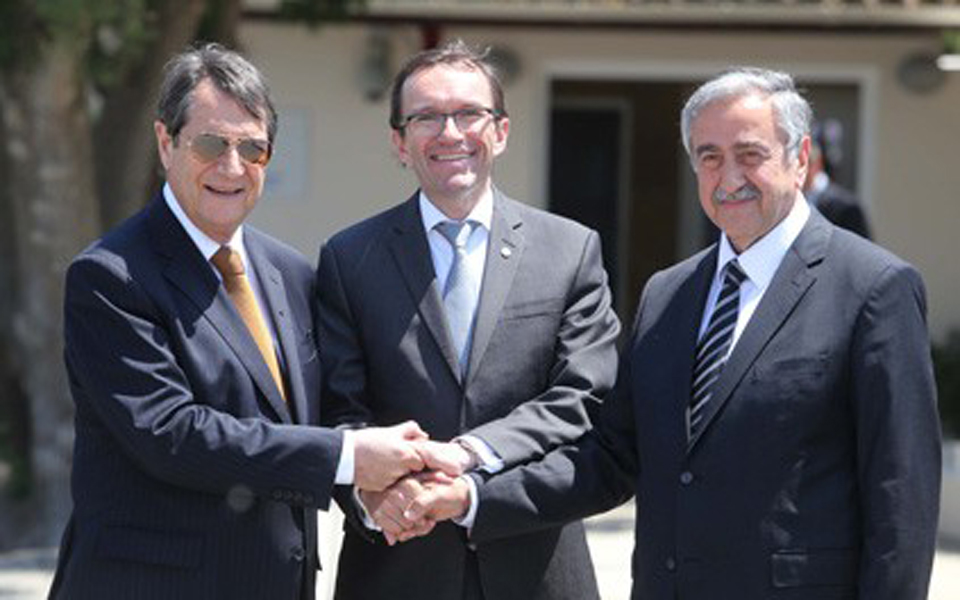 συμφωνία-ακιντζί-με-αναστασιάδη-2083321