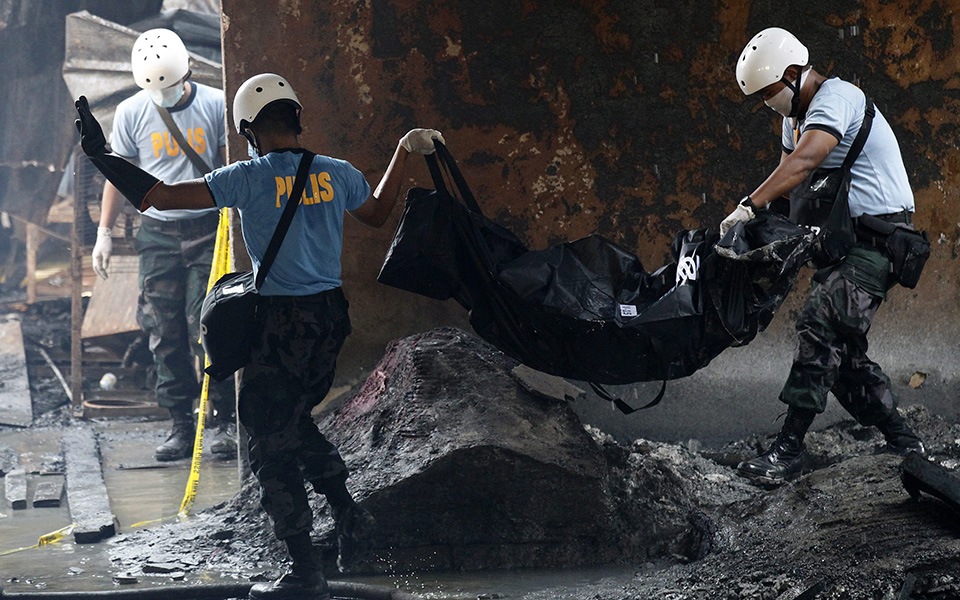 φιλιππίνες-72-νεκροί-και-26-τραυματίες-απ-2082976