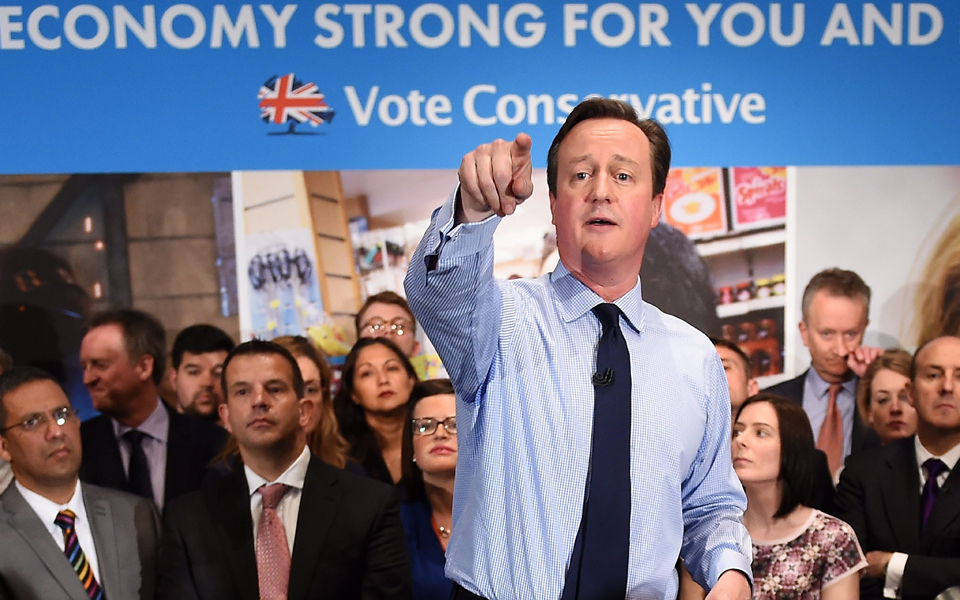 υπαρξιακά-διλήμματα-και-χαμηλές-προ-2081040