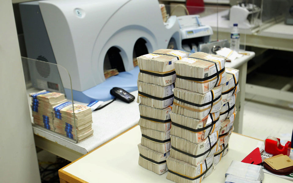 στέρεψε-ο-μεγάλος-κουμπαράς-του-ακα-2081599