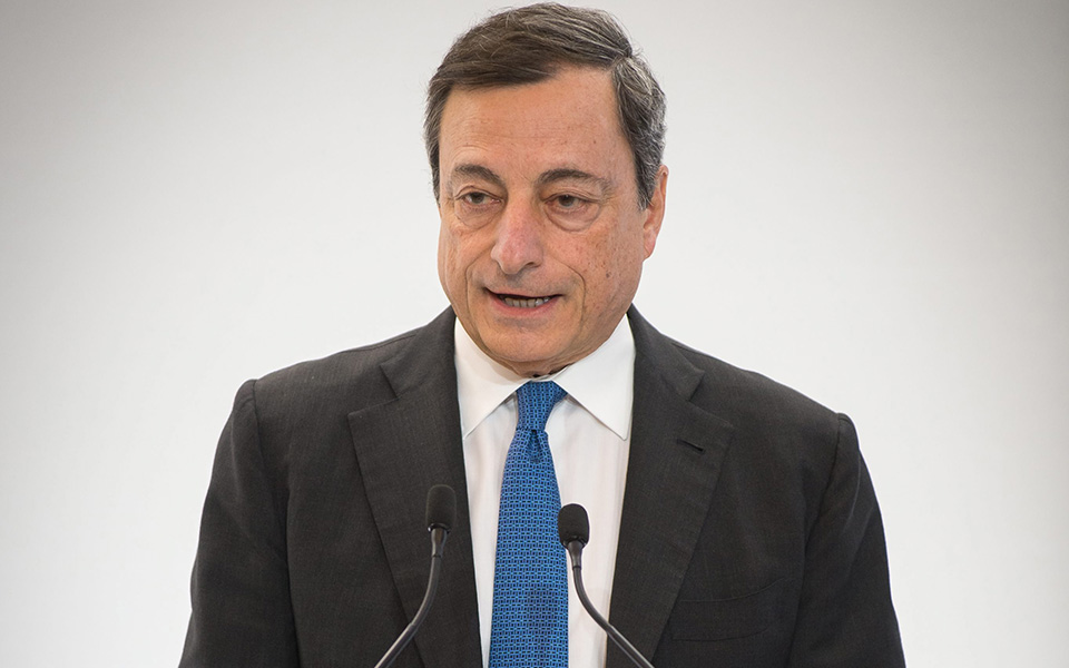 μ-ντράγκι-εγώ-σας-δίνω-τα-χρήματα-εσε-2084774