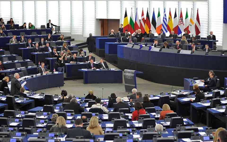 η-στρατηγική-μπότες-σπιρούνια-και-κα-2081731