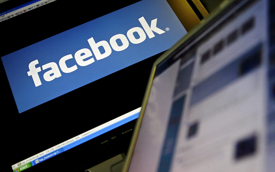 απευθείας-ειδήσεις-πλέον-και-στο-facebook-2082886