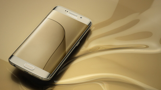 xρυσό-το-νέο-μαύρο-στη-μόδα-των-smartphones-2081856