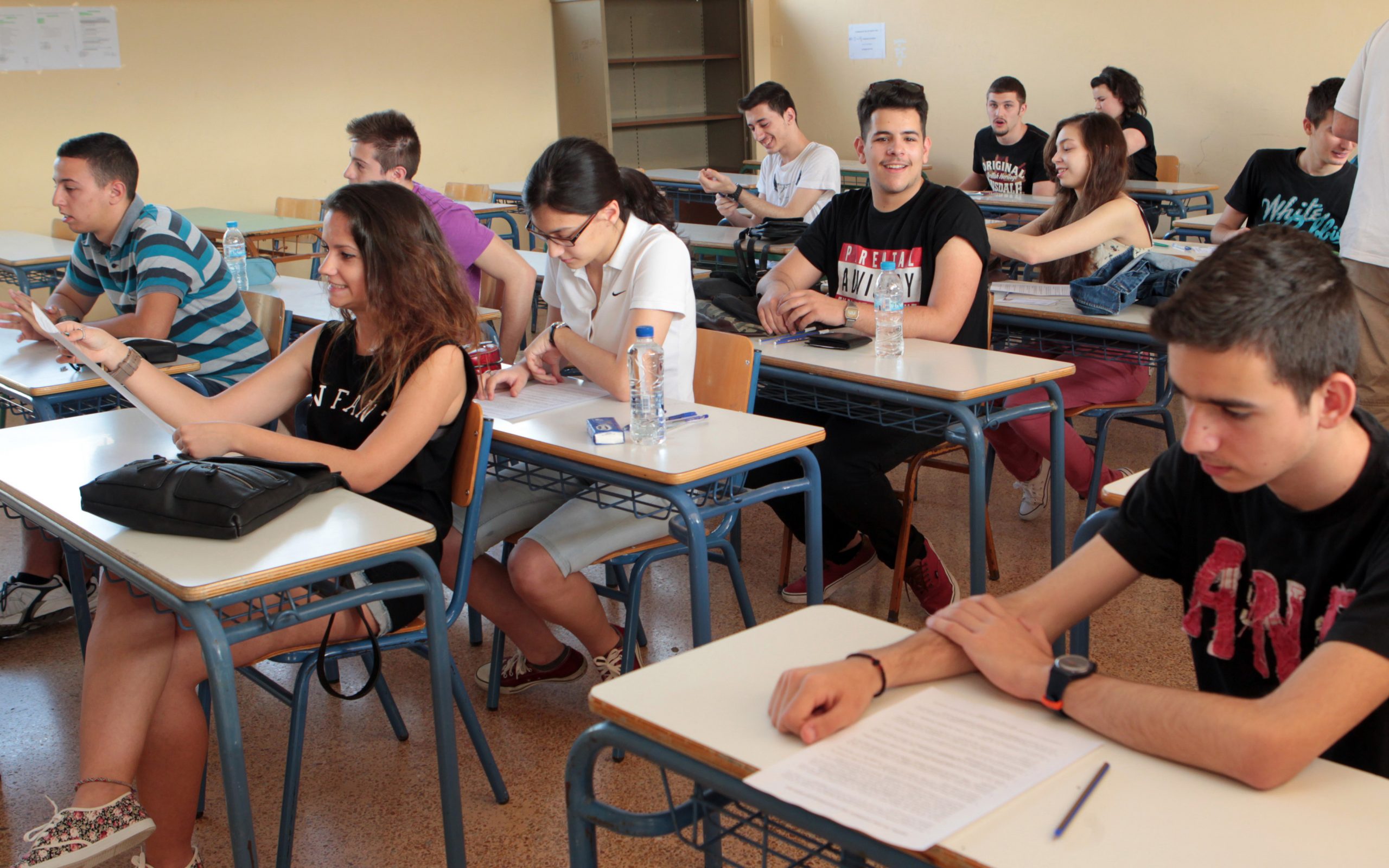 βατά-τα-χθεσινά-θέματα-για-τα-αει-2085272