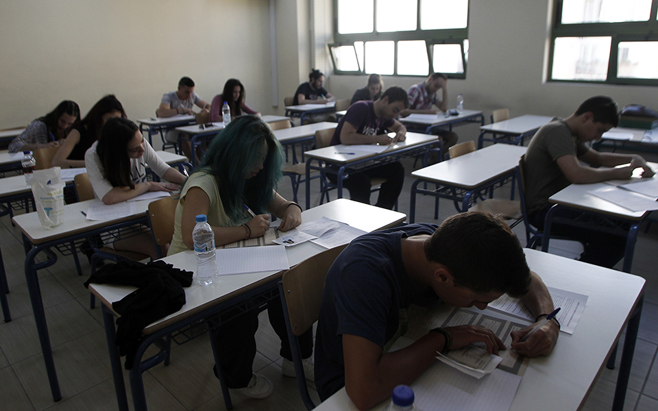 στα-βαθιά-από-το-ξεκίνημα-οι-εξεταζό-2084554