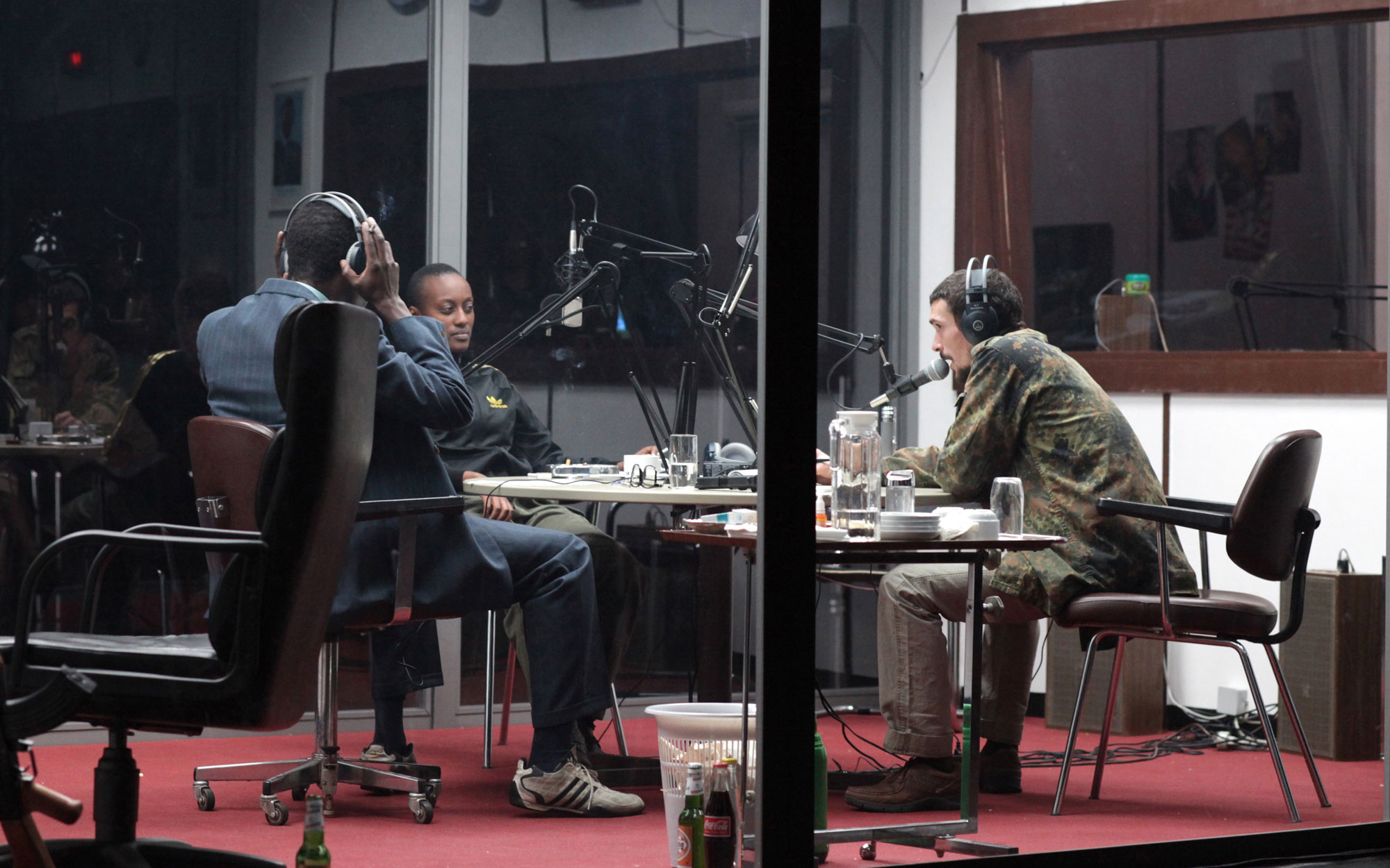 οταν-οι-λέξεις-σφάζουν-σαν-ματσέτες-2081881