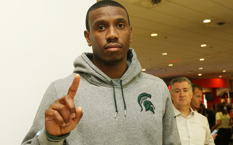 τζάμπολ-στα-πλέι-οφ-σε-ισπανικό-φόντο-2082862