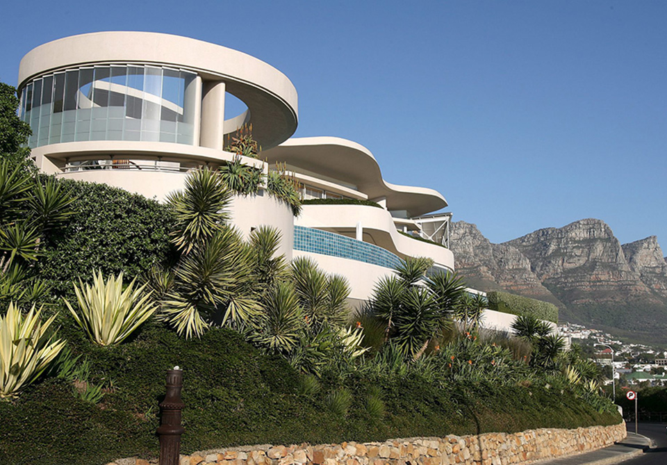 φόρο-στα-ακριβά-μελετά-ο-ντε-μπλάζιο-2083487