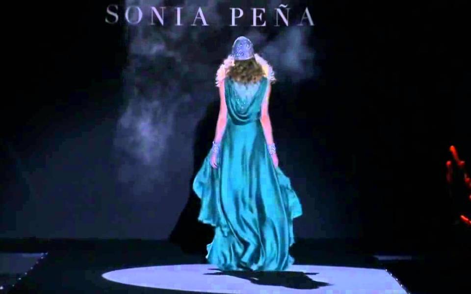 barcelona-bridal-week-τα-glam-φορέματα-της-sonia-pena-2085589