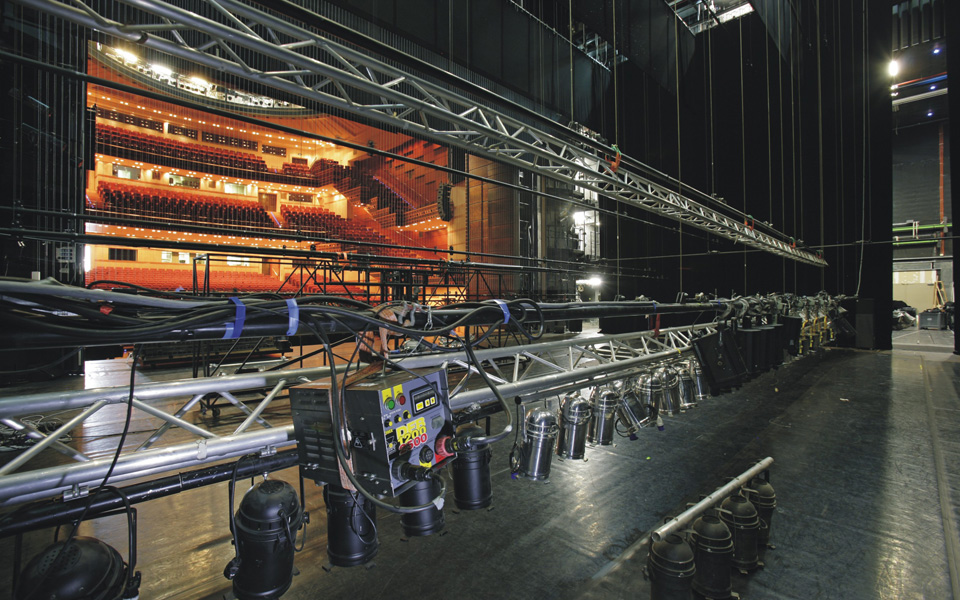 τα-εμβληματικά-κτίρια-της-αθήνας-ανοί-2083185