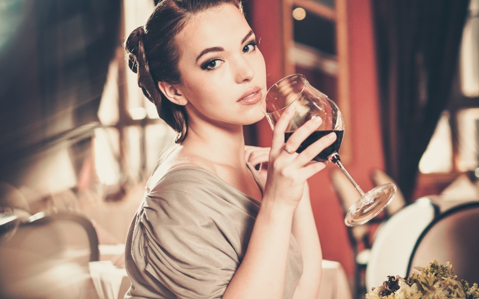 γάμοι-βαφτίσια-γιορτές-πως-δεν-θα-πάρ-2085020