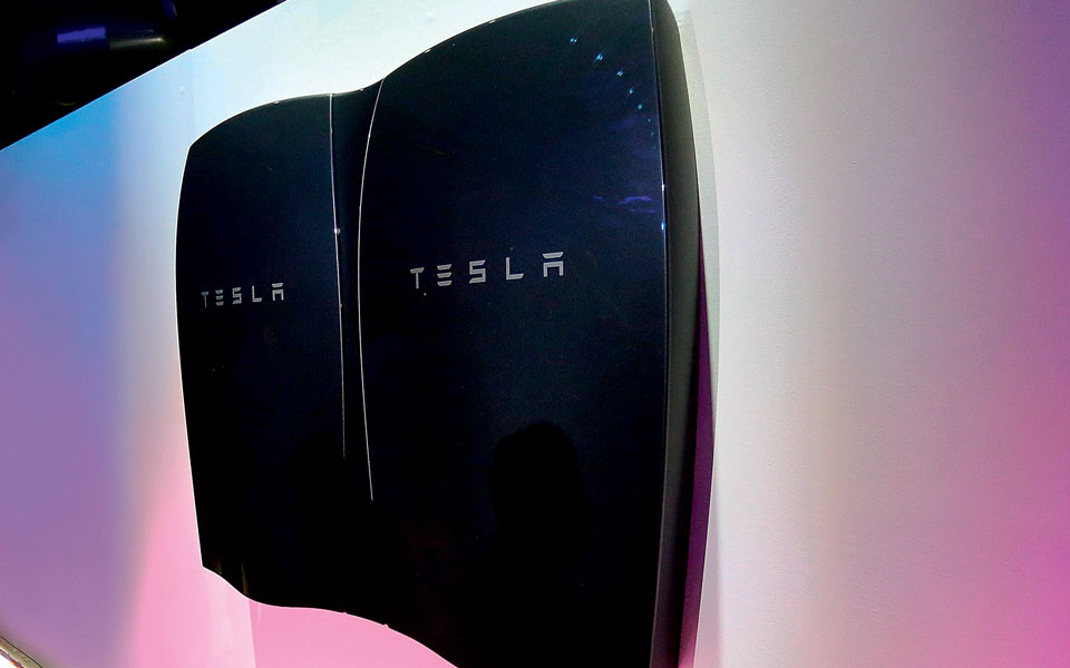 το-powerwall-του-mr-tesla-2082483
