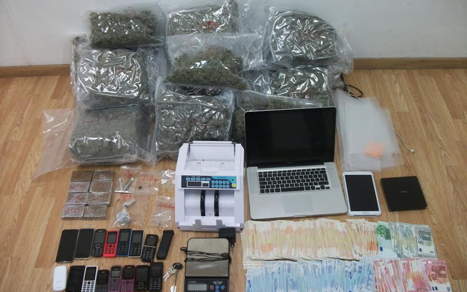 15-κιλά-χασίς-στα-χέρια-της-αστυνομίας-2080852