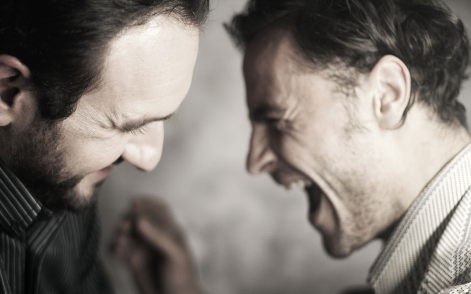 πολύ-αίμα-στο-άσπρο-χιόνι-2081792