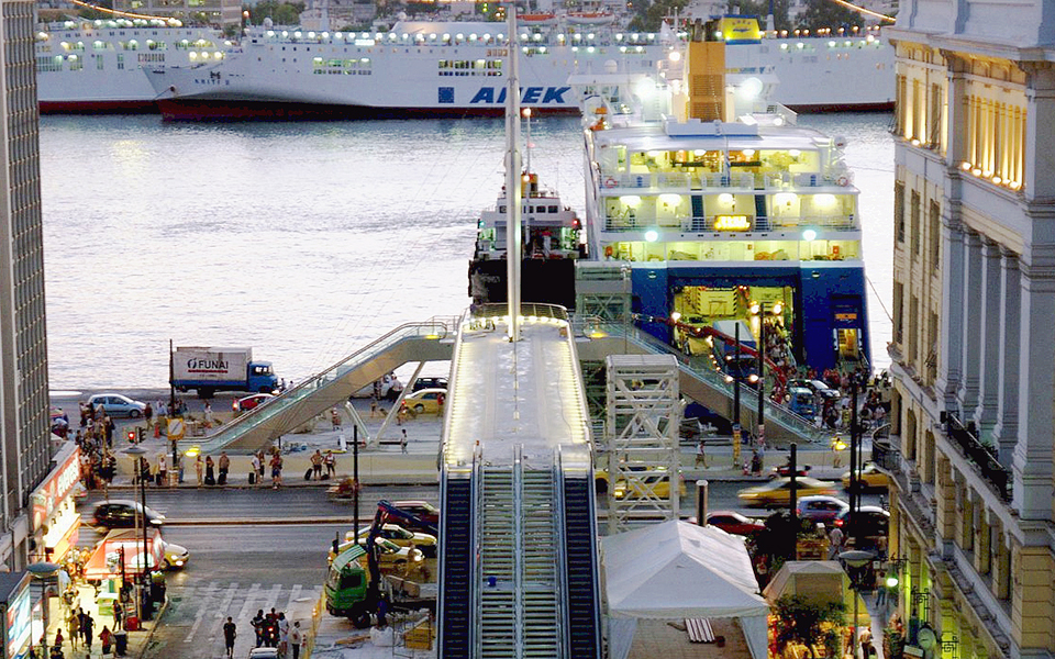 το-λιμάνι-του-πειραιά-και-οι-ευκαιρίες-2086630