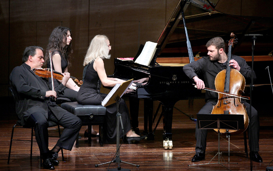 απολαυστικές-συναυλίες-μουσικής-δωμ-2086365