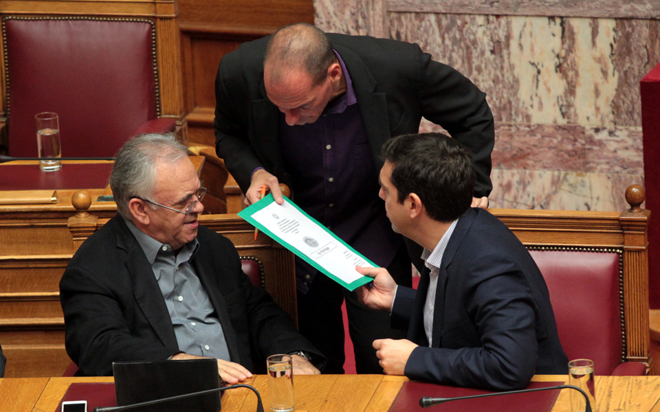 ισορροπώντας-μεταξύ-συμφωνίας-και-εκ-2089292