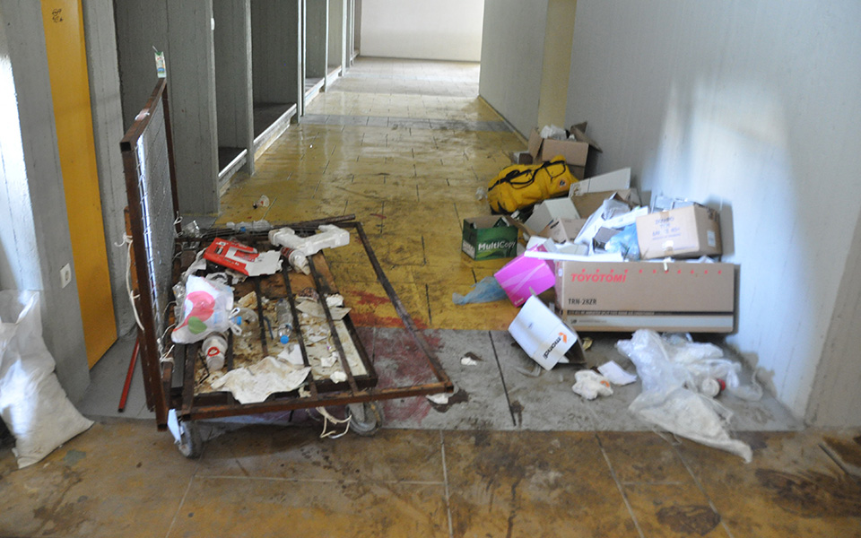 σκουπιδότοποι-τα-κτίρια-του-καποδιστ-2086770