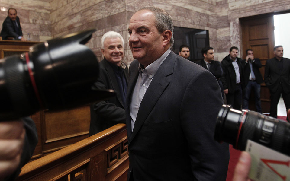 καραμανλής-αφρονες-επιλογές-που-εξωθ-2090468