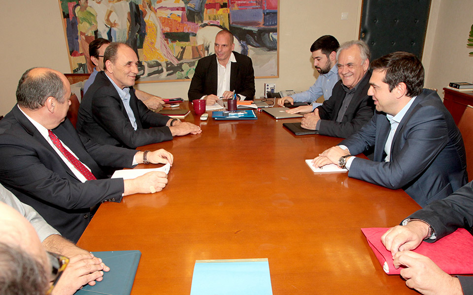 στο-κυβερνητικό-συμβούλιο-η-νέα-ελλην-2089273