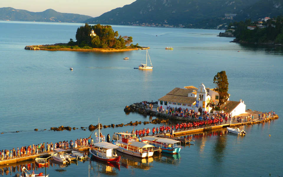 ενδιαφέρον-για-δύο-μεγάλες-τουριστικ-2086331