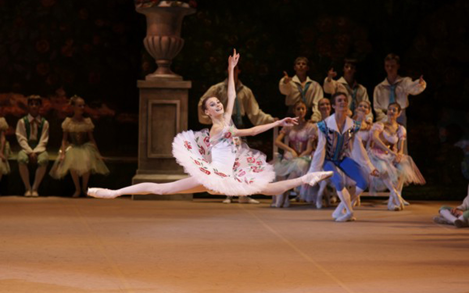 κακοφυλαγμένης-κόρης-καμώματα-2087847