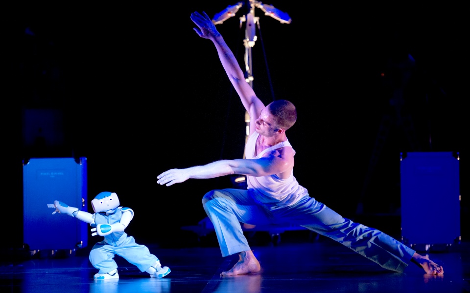 ρομπότ-με-louboutins-2087949