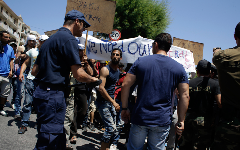 ενταση-στη-λέσβο-με-μετανάστες-2088721