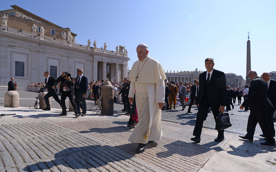 ο-πάπας-παρεμβαίνει-με-εγκύκλιο-για-το-2087809