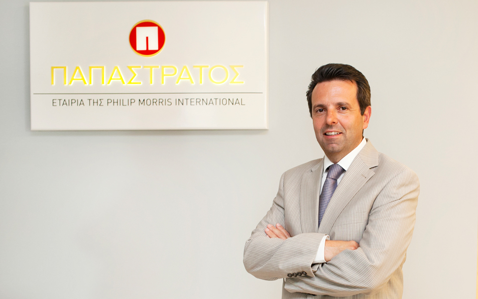 αναδιοργανώνει-το-δίκτυο-διανομής-τη-2088078