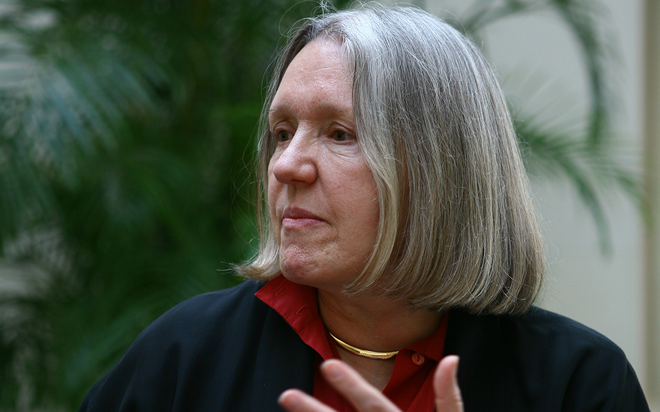 σ-σάσεν-οι-πόλεις-ως-αποθήκες-κεφαλαί-2086776