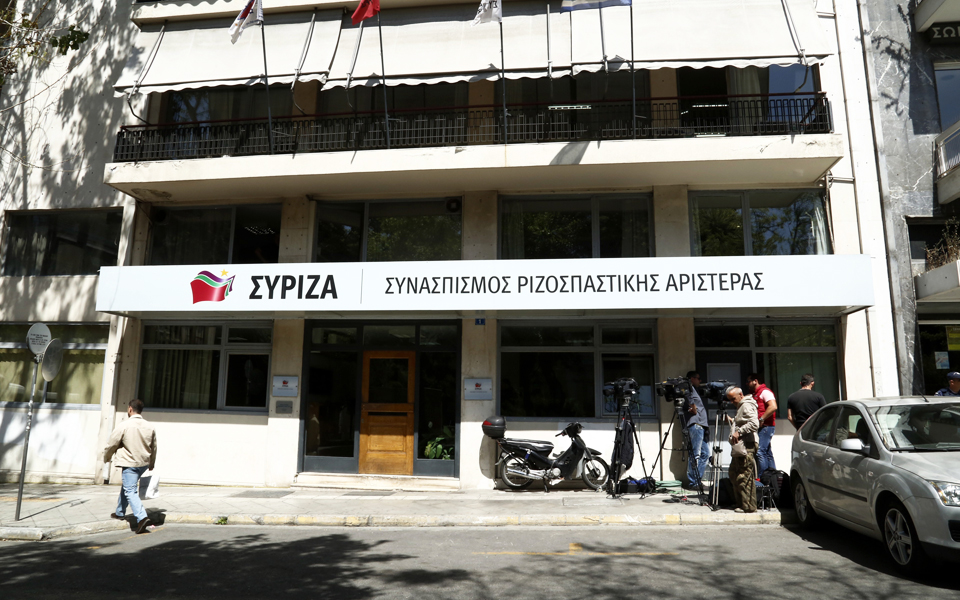 ανώμαλη-προσγείωση-του-συριζα-2087827