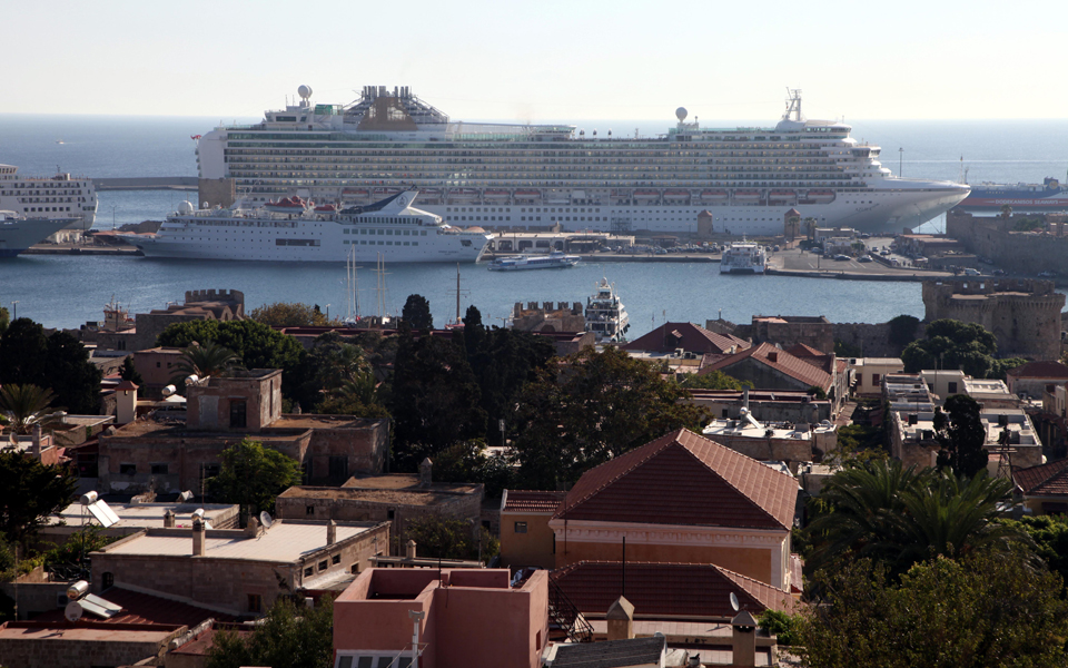 γραφειοκρατία-και-στον-τουρισμό-2089349